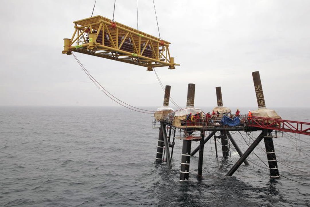 Transportation of a subsea cooler